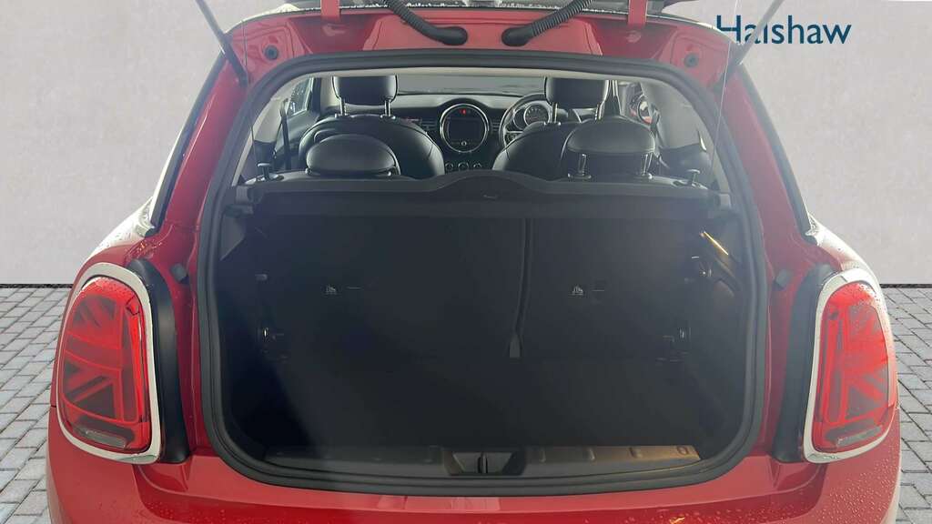Mini Hatch 1.5 Cooper Exclusive II 2020 Red #3