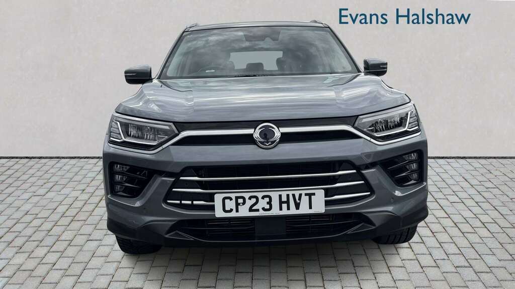 SsangYong Korando 1.5 Ultimate 2023 Grey #2