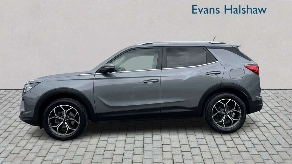 SsangYong Korando 1.5 Ultimate 2023 Grey #4