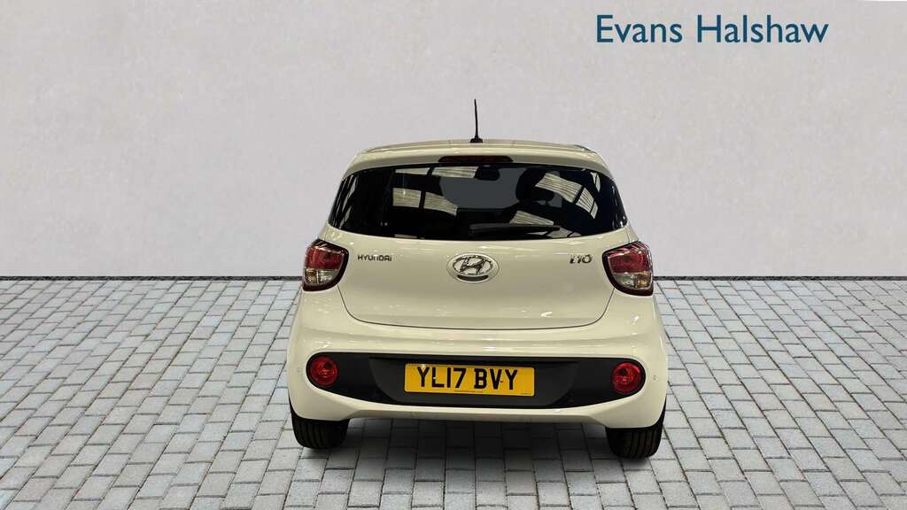 Hyundai I10 1.2 Premium Se 2017 YL17BVY White #5