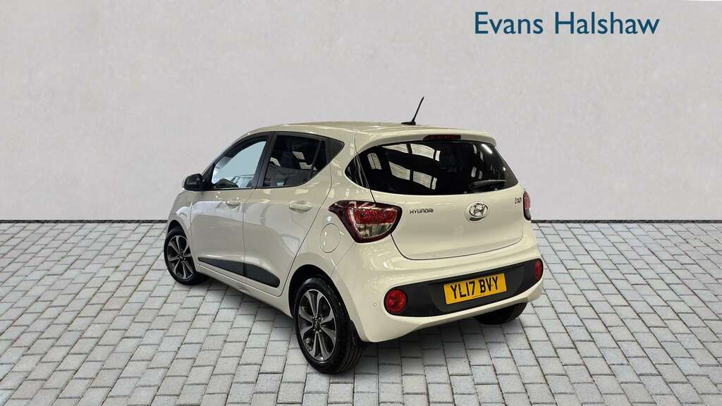 Hyundai I10 1.2 Premium Se 2017 YL17BVY White #2