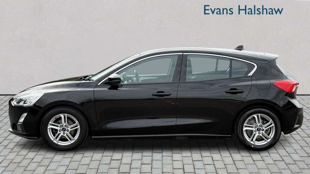 Ford Focus 1.0 Ecoboost 125 Zetec 2018 EU68MXJ Black #4