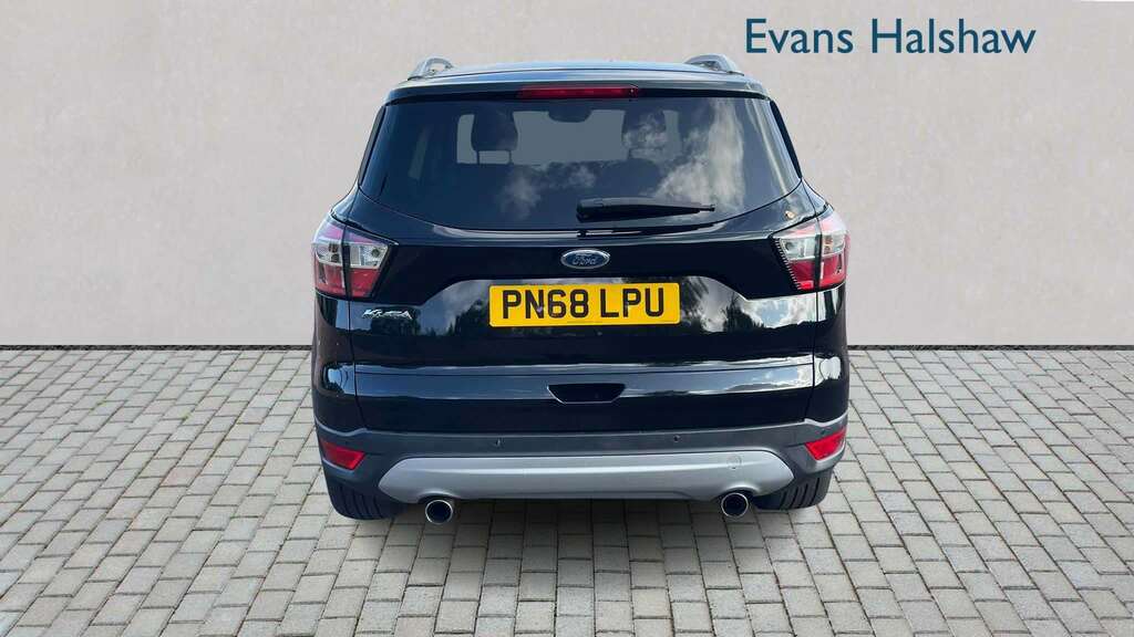 Ford Kuga 1.5 Tdci Titanium 2Wd 2018 PN68LPU Black #3