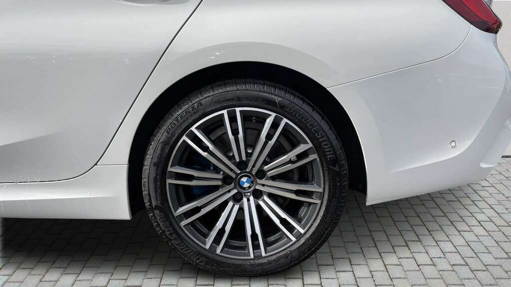 BMW 3 Series 330E M Sport 2020 LB20EDJ White #6