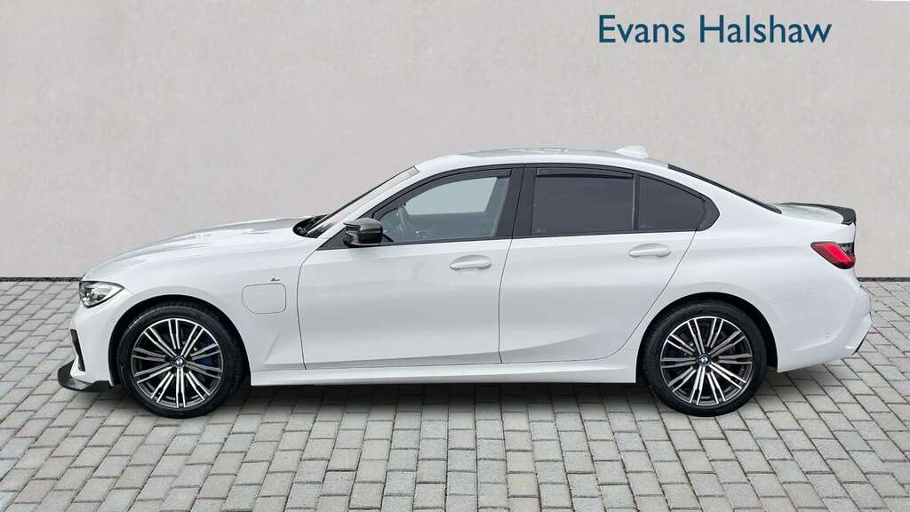 BMW 3 Series 330E M Sport 2020 LB20EDJ White #5