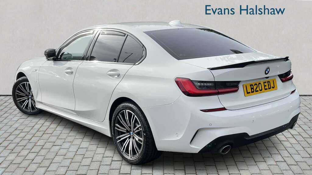 BMW 3 Series 330E M Sport 2020 LB20EDJ White #2