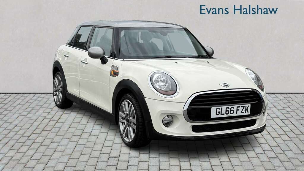 Mini Hatch 1.5 Cooper Seven 2016 White