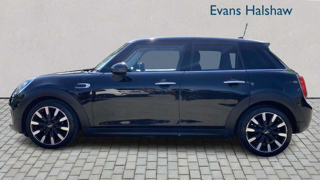 Mini Hatch 1.5 Cooper Exclusive II 2019 YG19ACR Black #5