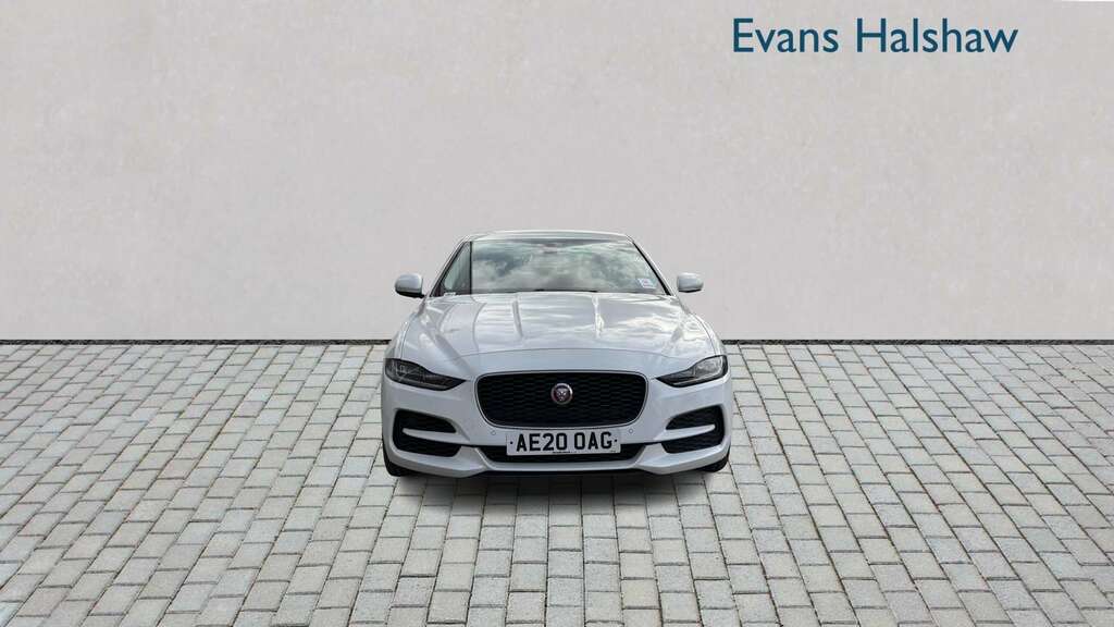 Jaguar XE 2.0 Se 2020 AE20OAG White #4