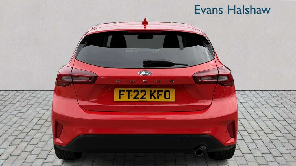 Ford Focus 1.0 Ecoboost Titanium Vignale 2022 FT22KFO Red #4