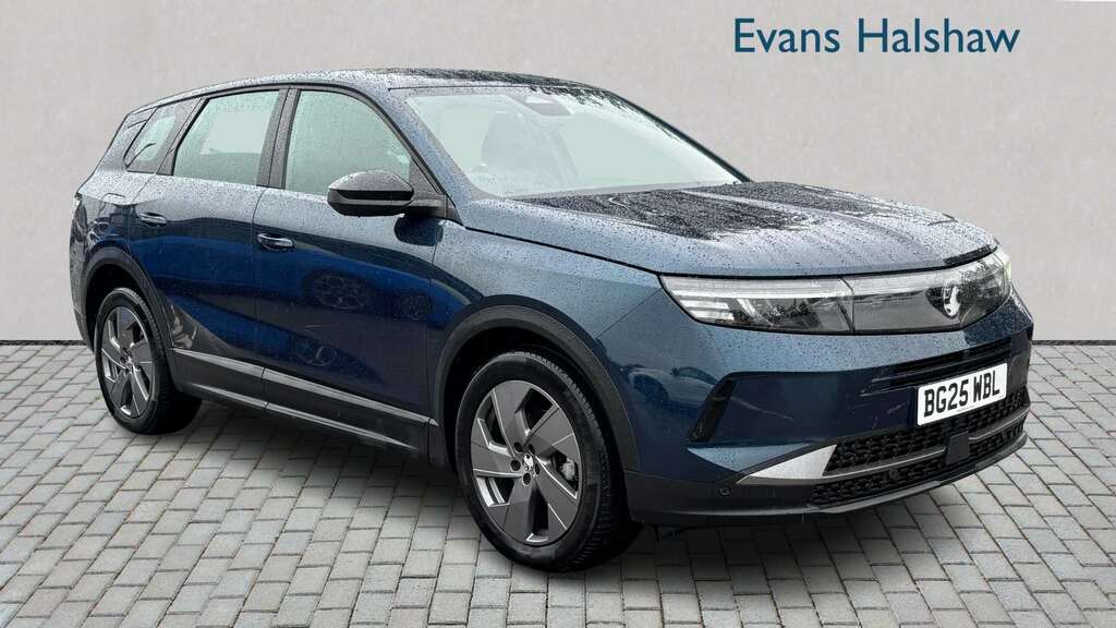 Vauxhall Grandland 1.2 Hybrid 136 Design E-dct6 2025 Blue
