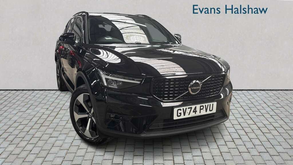 Volvo XC40 2.0 B4p Plus Dark 2025 GV74PVU Black