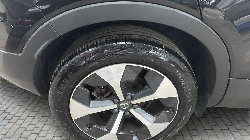 Volvo XC40 2.0 B4p Plus Dark 2025 GV74PVU Black #6