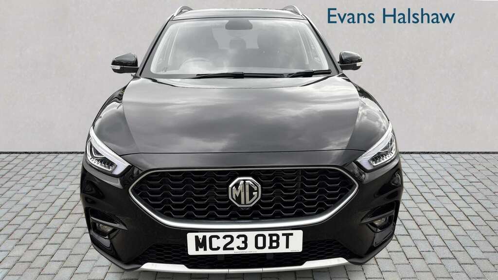 MG ZS 1.0T Gdi Exclusive Dct 2023 Black #4