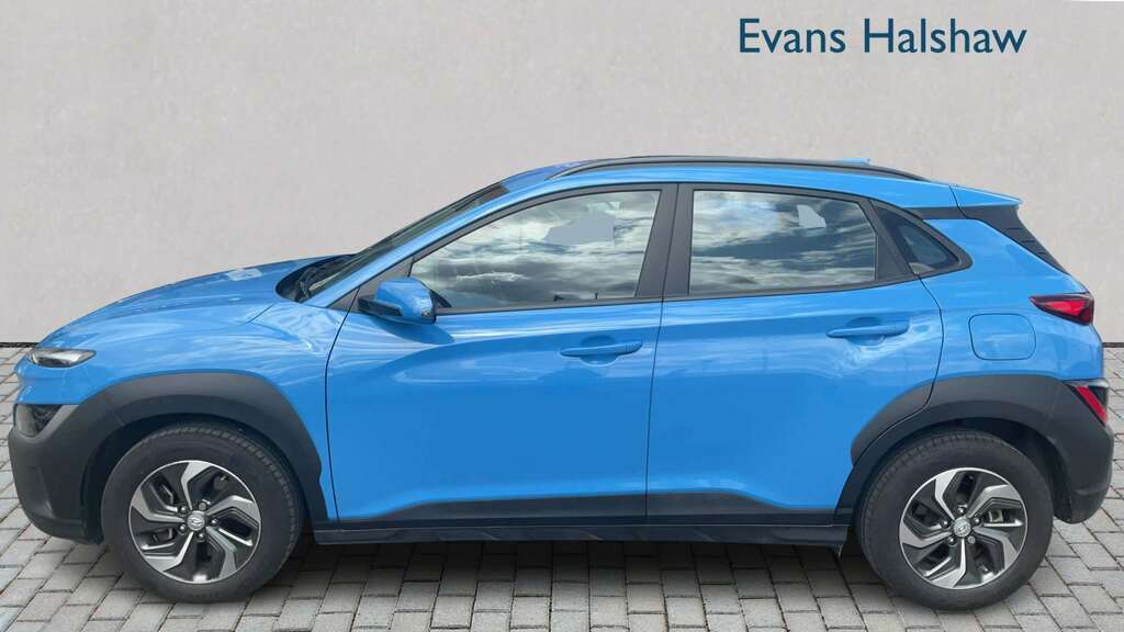 Hyundai Kona 1.6 Gdi Hybrid Se Connect Dct 2021 Blue #2