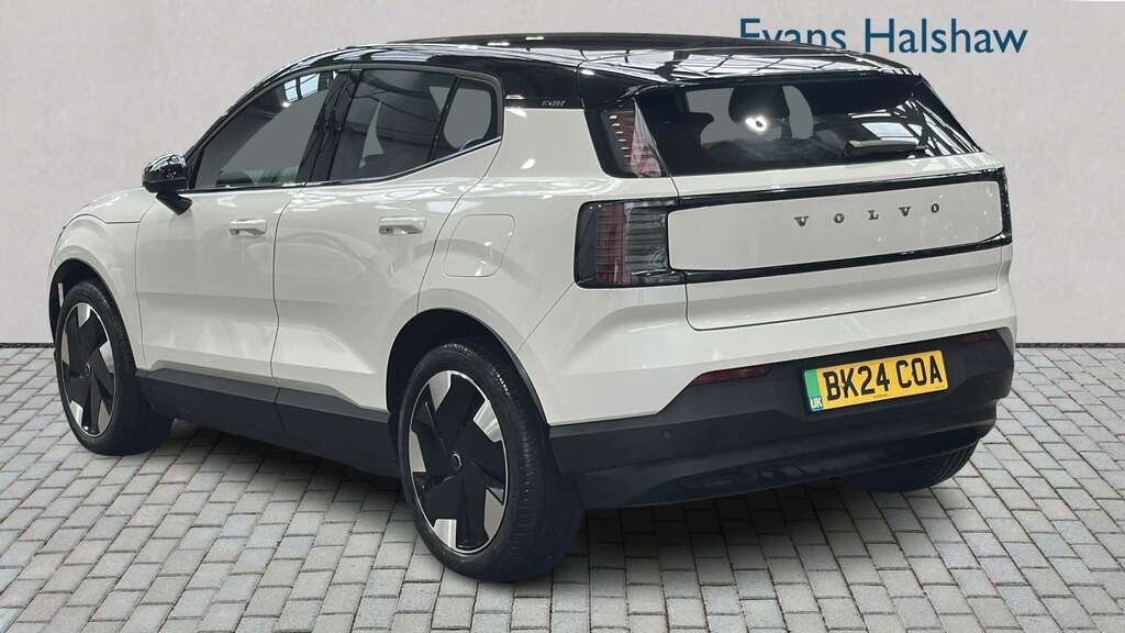 Volvo EX30 200Kw Sm Extended Range Plus 69Kwh 2024 BK24COA White #2
