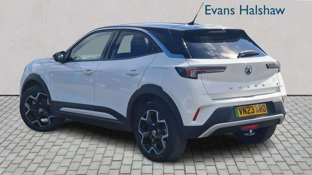 Vauxhall Mokka-e 100Kw Ultimate 50Kwh 2023 VN23XRO White #2