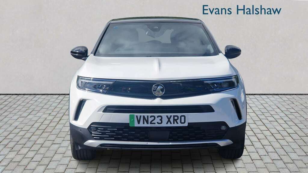 Vauxhall Mokka-e 100Kw Ultimate 50Kwh 2023 VN23XRO White #4