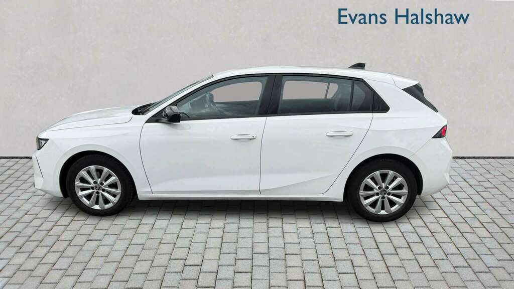 Vauxhall Astra 1.2 Turbo Design 2023 YC73UCS White #3