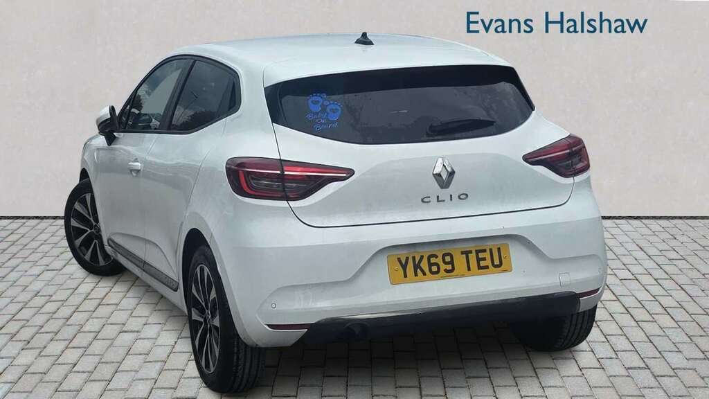 Renault Clio 1.0 Tce 100 Iconic 2019 YK69TEU White #2