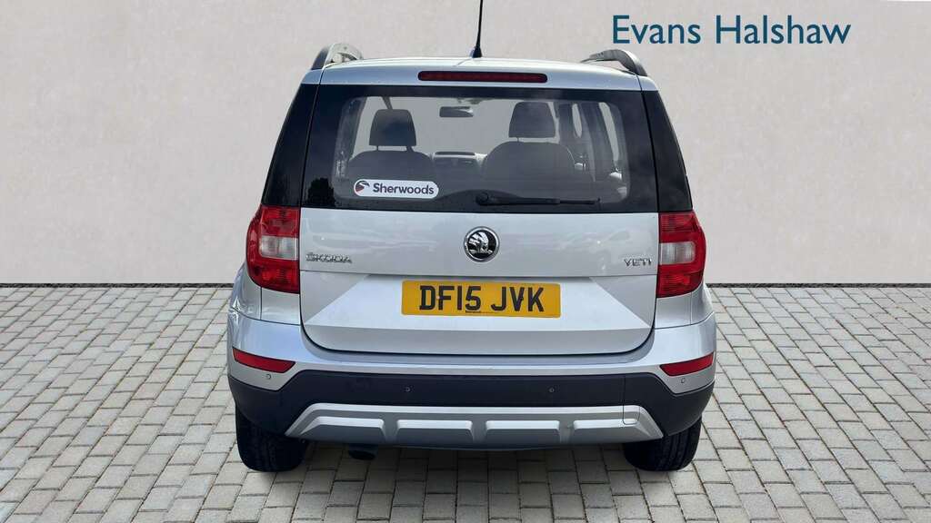 Skoda Yeti 1.2 Tsi S 2015 Silver #5