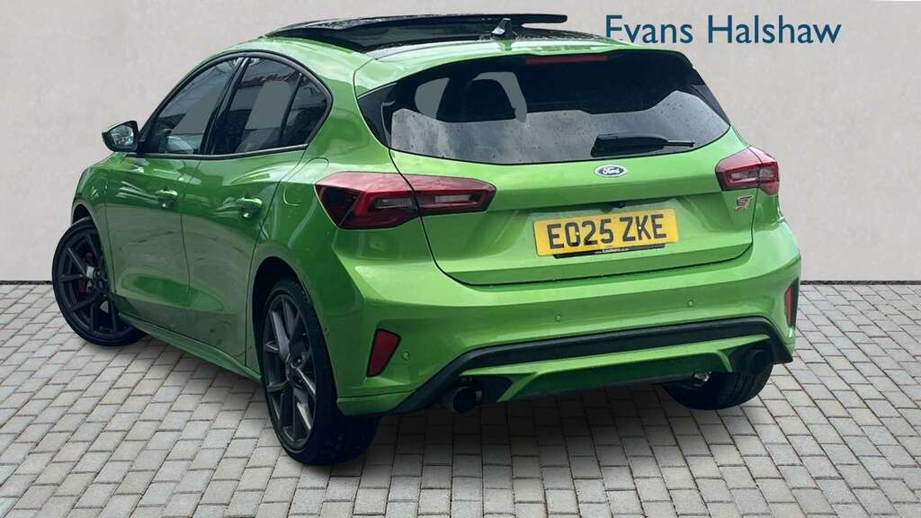 Ford Focus 2.3 Ecoboost St 2025 EO25ZKE Green #2