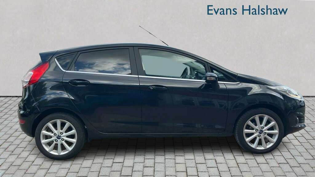 Ford Fiesta Hatchback White #3