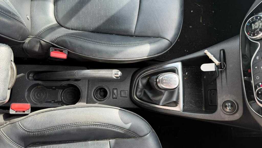 Renault Captur Dynamique S Nav Dci Black #20