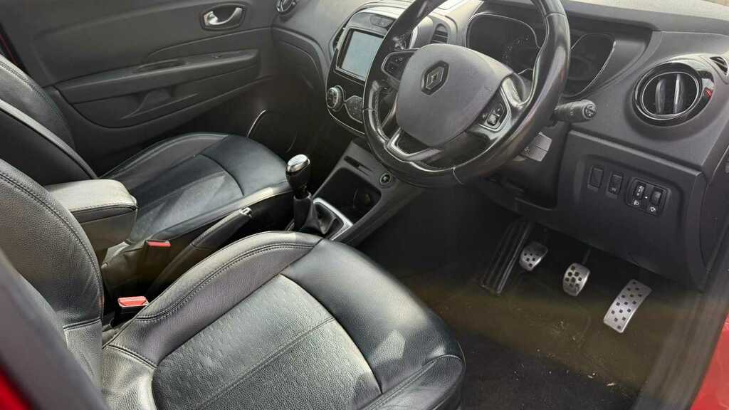 Renault Captur Dynamique S Nav Dci Black #10