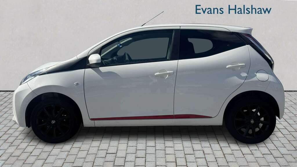 Toyota Aygo 1.0 Vvt-i X-press 2018 White #4