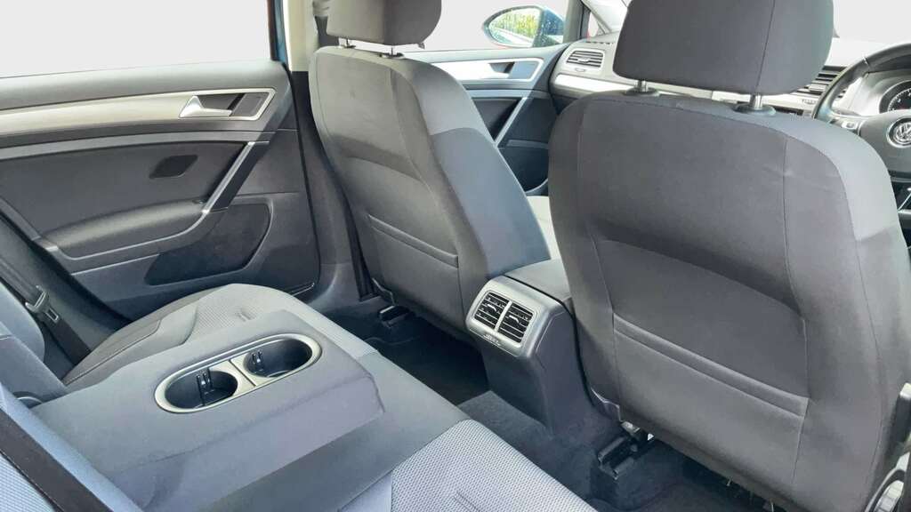 Volkswagen Golf Hatchback White #12
