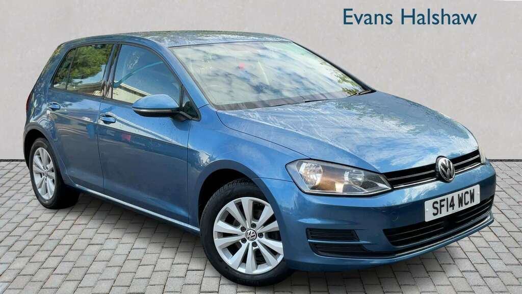 Volkswagen Golf Hatchback White #1