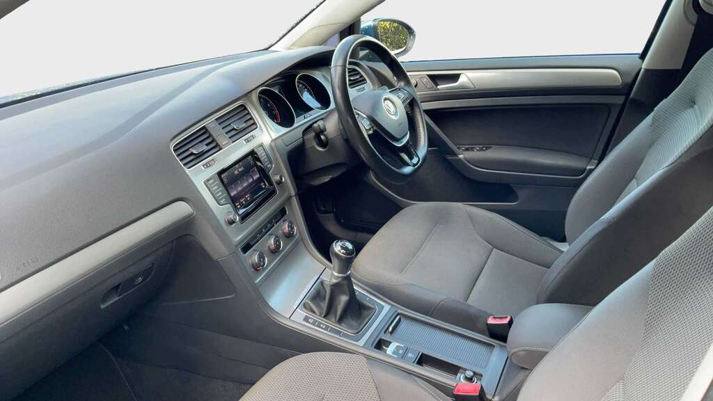 Volkswagen Golf Hatchback White #13