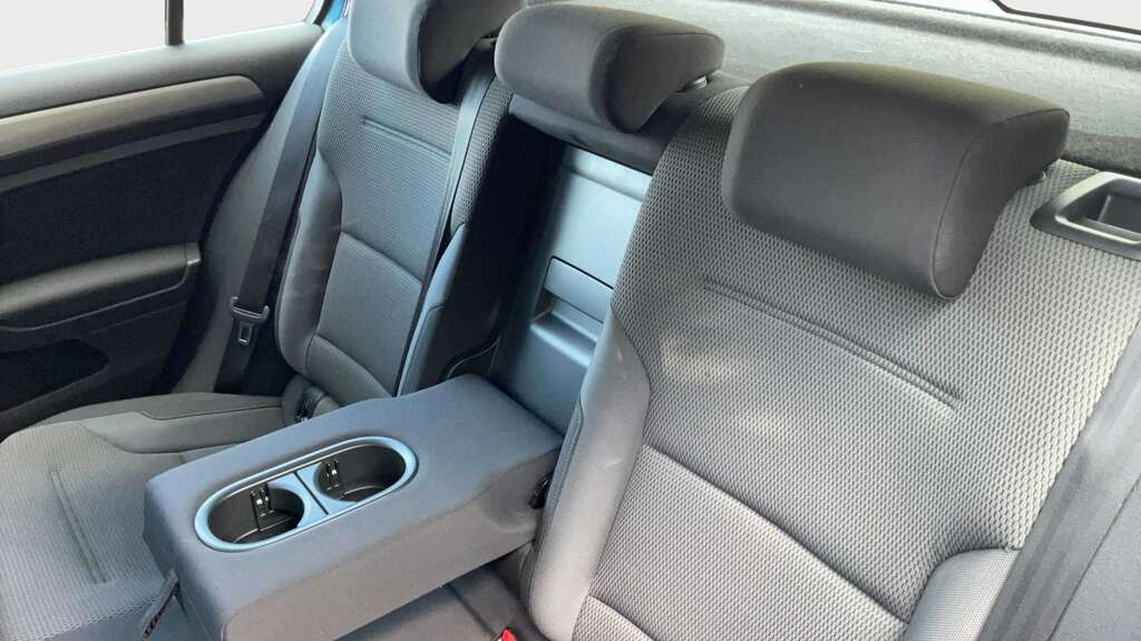 Volkswagen Golf Hatchback White #14