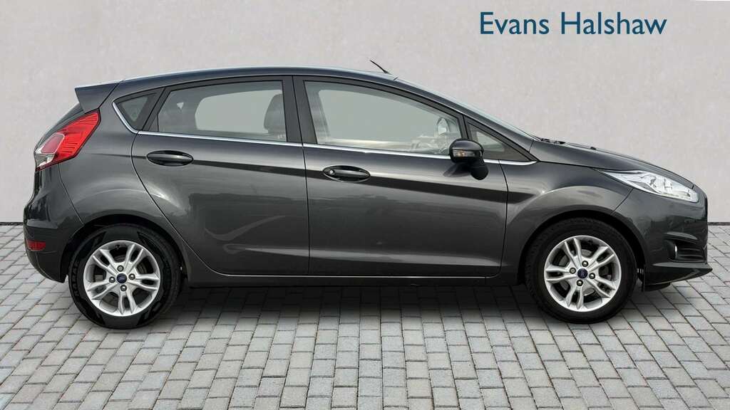 Ford Fiesta Titanium Silver #3