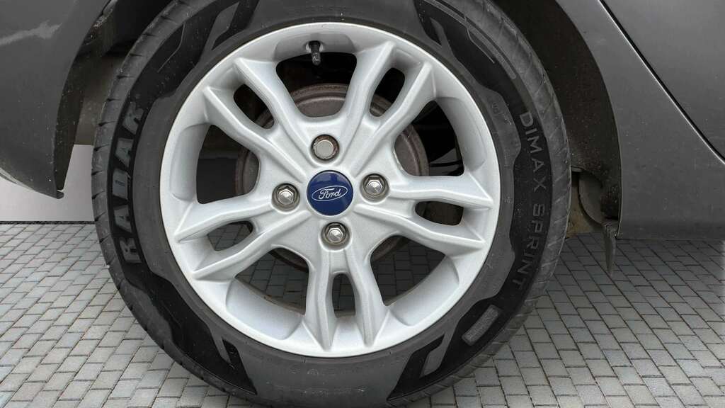 Ford Fiesta Titanium Silver #6