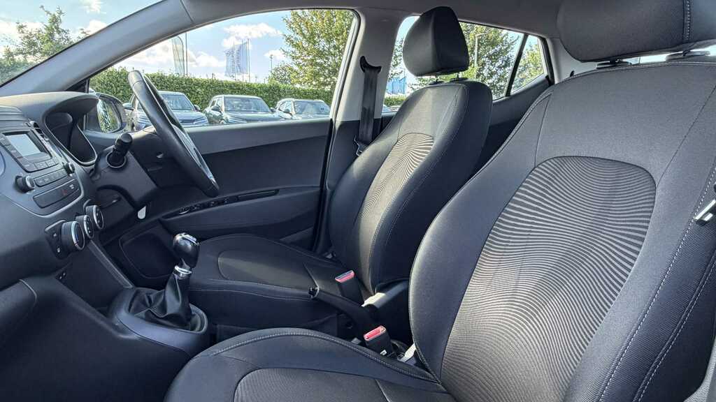 Hyundai I10 Hatchback Blue #12