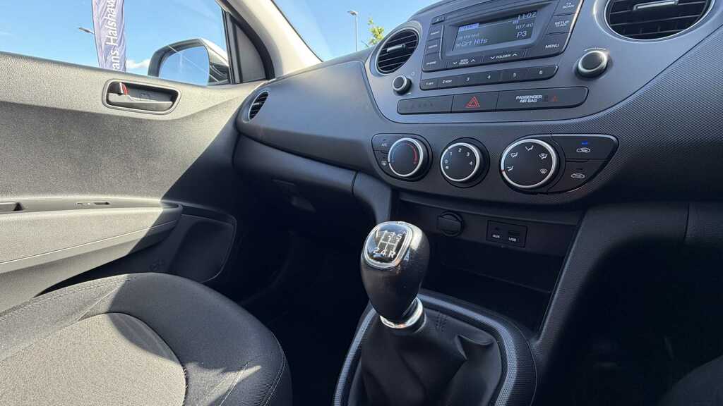 Hyundai I10 Hatchback Blue #25
