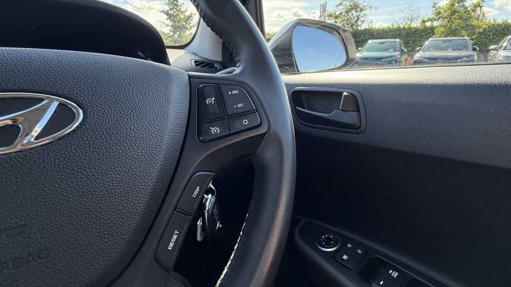 Hyundai I10 Hatchback Blue #24