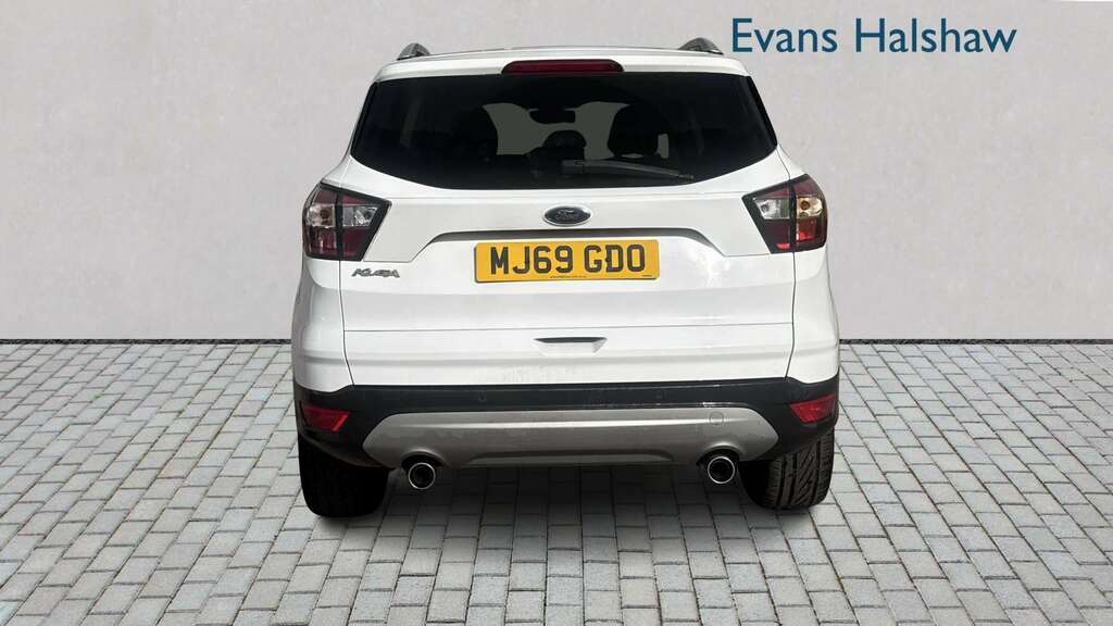 Ford Kuga 1.5 Ecoboost Titanium Edition 2Wd 2019 MJ69GDO White #4