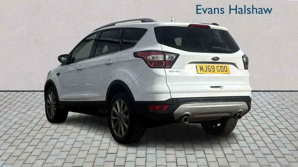 Ford Kuga 1.5 Ecoboost Titanium Edition 2Wd 2019 MJ69GDO White #2