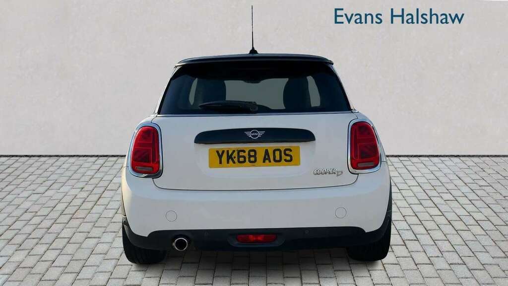 Mini Hatch 1.5 Cooper D II Step 2018 YK68AOS White #4