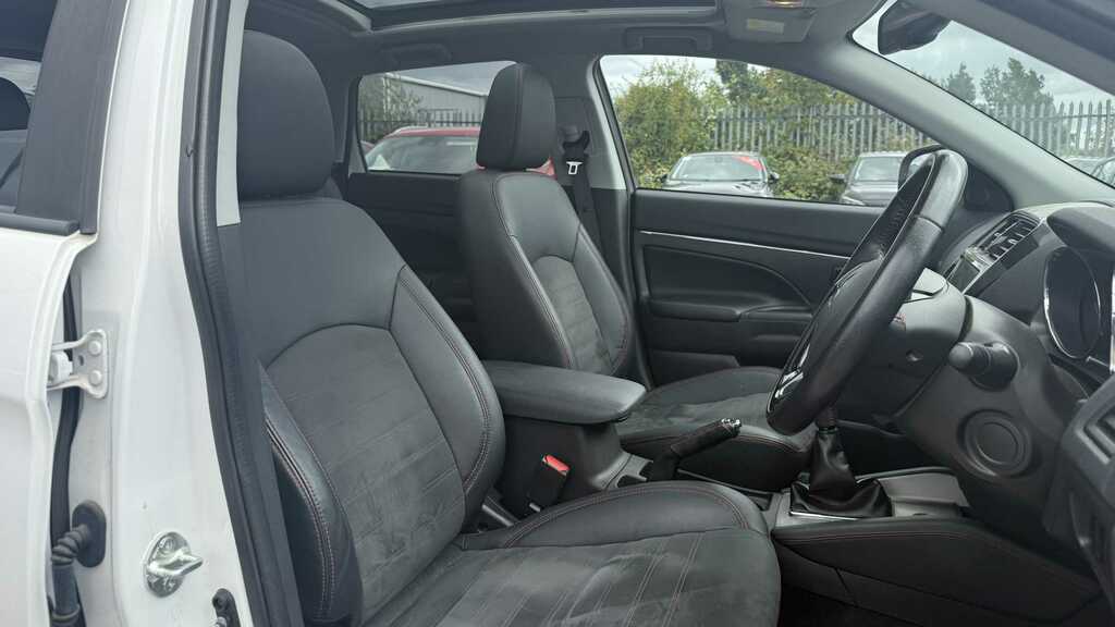 Mitsubishi ASX Suv 1.6 Black #13
