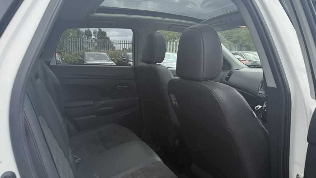 Mitsubishi ASX Suv 1.6 Black #11