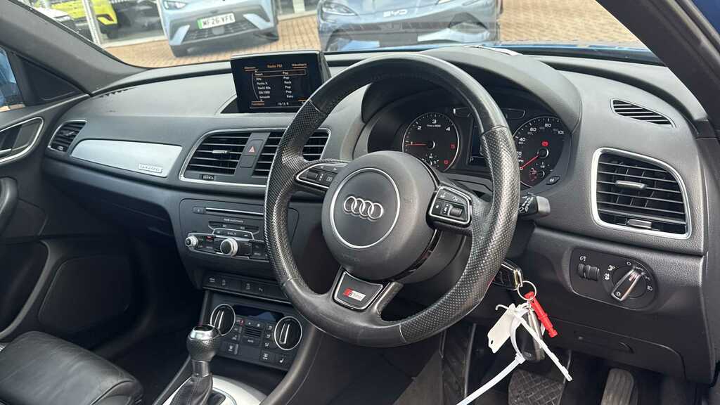 Audi Q3 S Line Plus Black #3