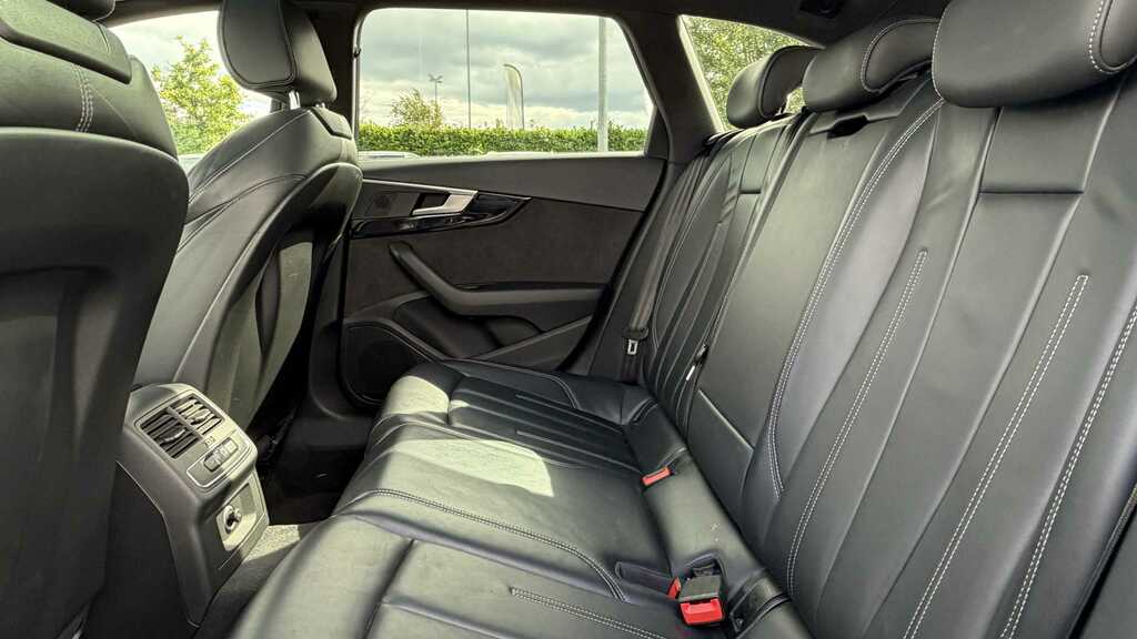 Audi A4 Tfsi S Line #9