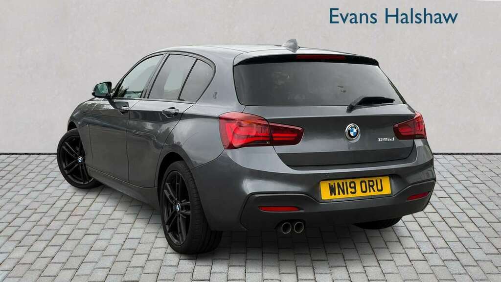 BMW 1 Series Hatchback Blue #2