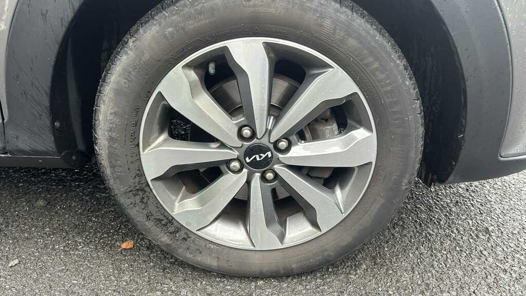 Kia Stonic 2 Black #9