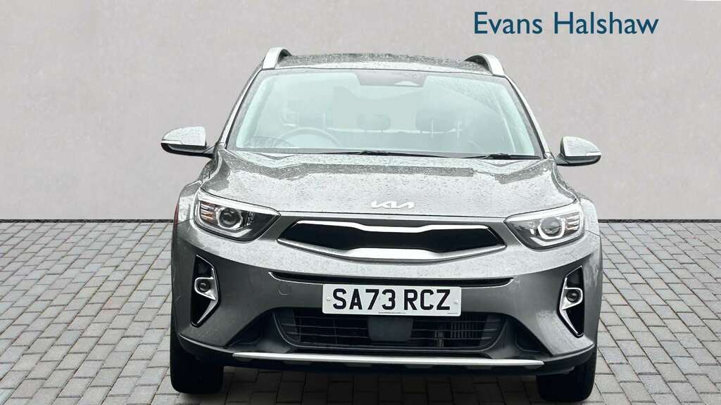 Kia Stonic 1.0T Gdi 99 2 2023 Grey #4