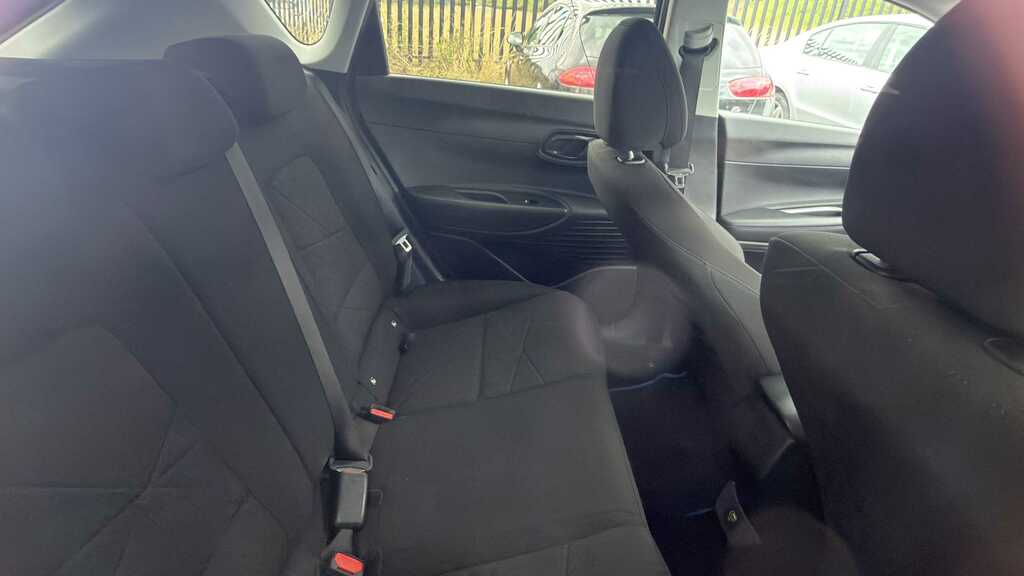 Hyundai Bayon 1.0 Tgdi 48V Mhev Premium Dct 2023 Blue #4